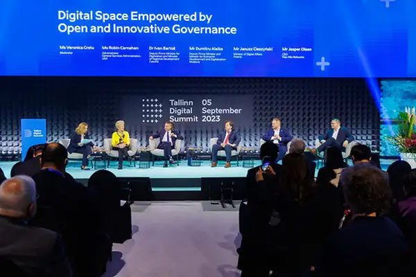 Dva summity v estonském Tallinu